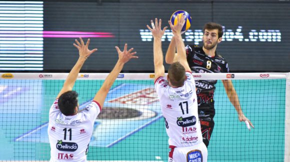 PERUGIA VS. TRENTO: SIR’S BREAK POINTS AGAINST DIATEC’S SIDE OUTS! PERUGIA VS. TRENTO: SIR’S BREAK POINTS AGAINST DIATEC’S SIDE OUTS!