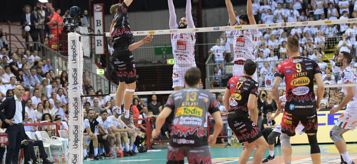GARA 5 -3! BLOCK DEVILS AL LAVORO AL PALAEVANGELISTI GARA 5 -3! BLOCK DEVILS AL LAVORO AL PALAEVANGELISTI