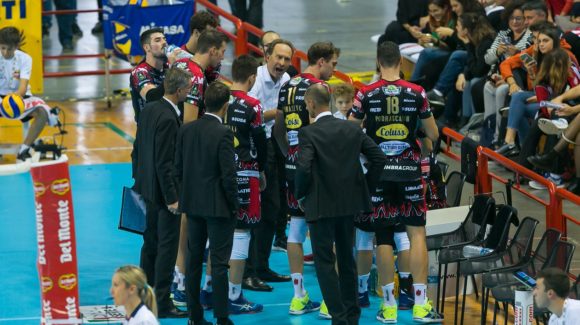 SEMIFINALE AMARA. TRENTO VINCE IN TRE SET AL PALA BARTON SEMIFINALE AMARA. TRENTO VINCE IN TRE SET AL PALA BARTON
