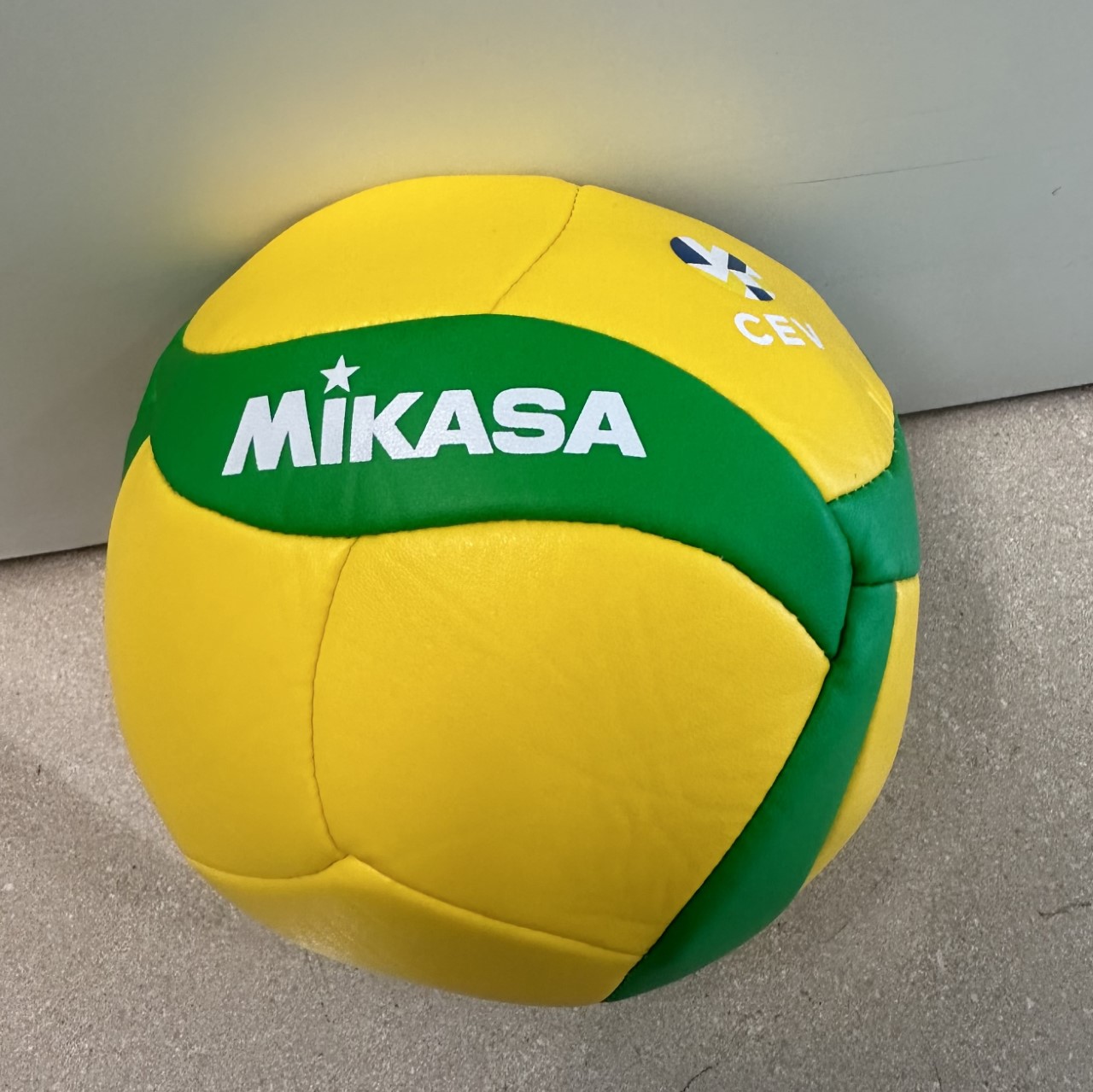 PALLONE CEV